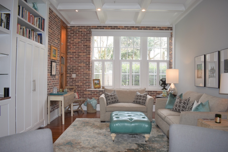 Charleston Apartment: 67 Legare St