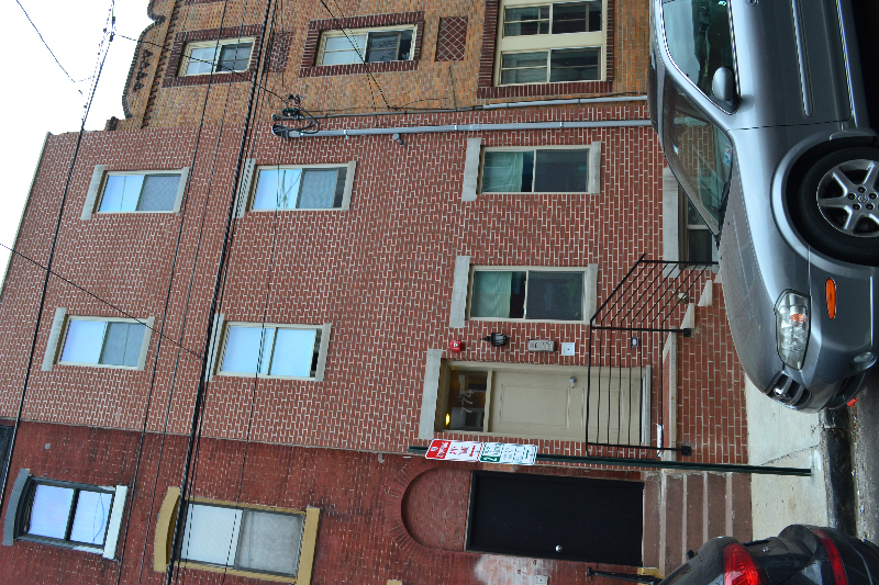 Philadelphia Apartment: 774 S 15th St