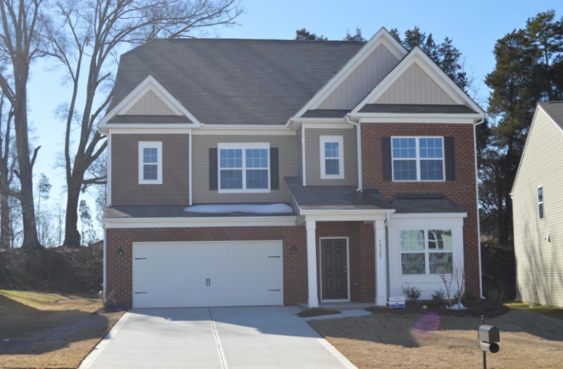Huntersville House: 10323 Rutledge Ridge DR NW