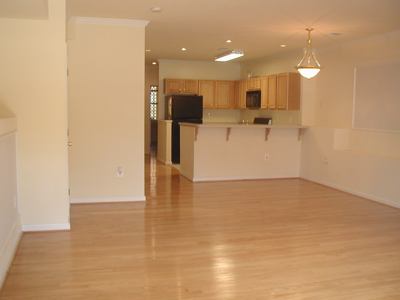 Washington Apartment: 1619 12th Street NW