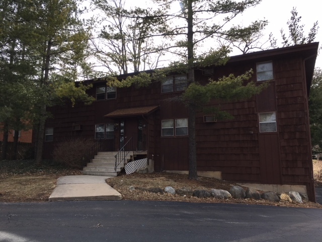 Rockford Apartment: 134 Flintridge Dr