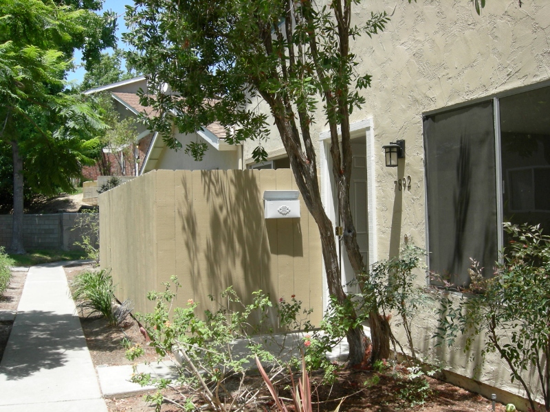 San Diego Townhome: 7892 Camino Glorita