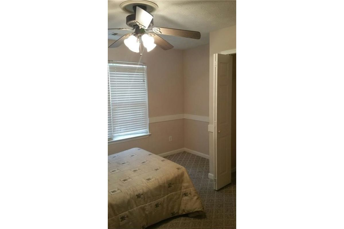 Lawrenceville Townhome: 908 Waverly Hills court