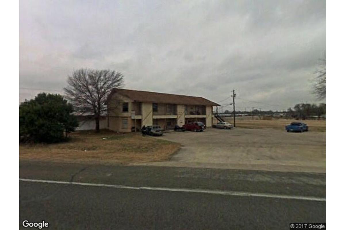 Lacy Lakeview Apartment: 112 East Crest Drive