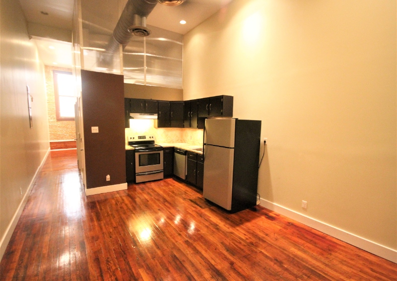 San Antonio Apartment: 319 S Flores St
