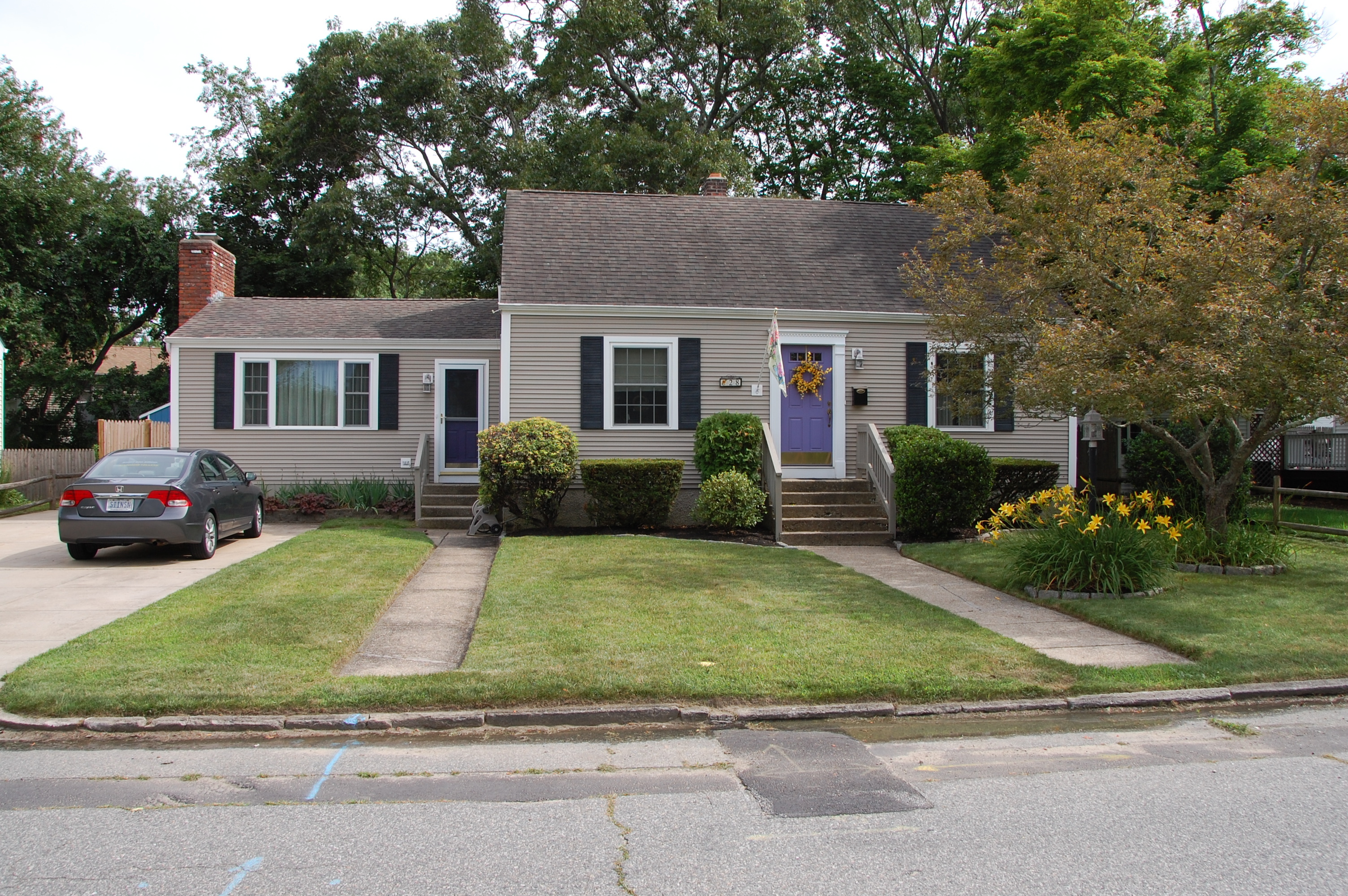 Warwick Apartment: 28 Yucatan    Drive
