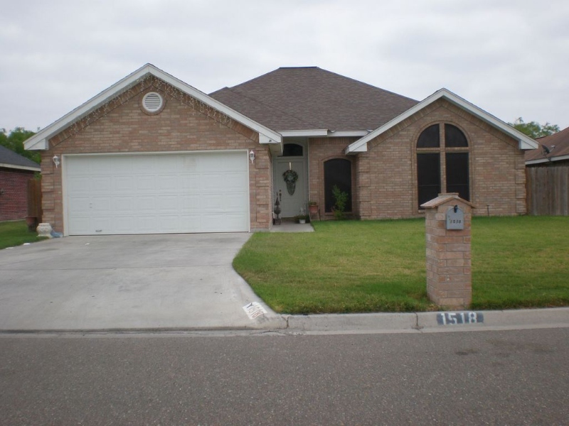 Edinburg House: 1518 Lookout Dr