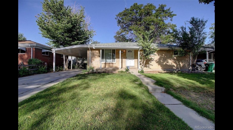 Aurora House: 1385 Salem St