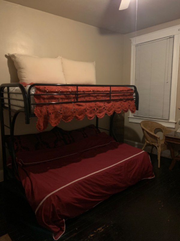 Baltimore Townhome: 400 Block Mt Holly St