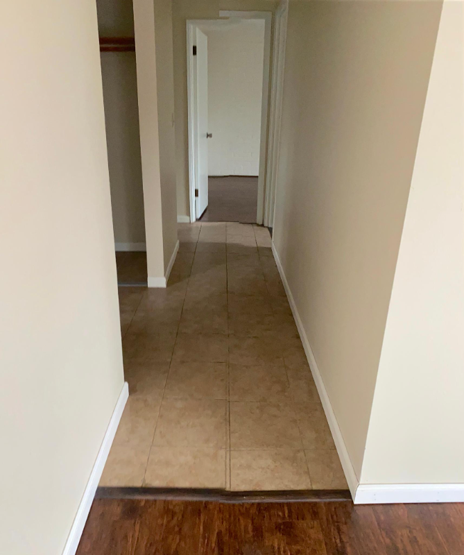 Renton Apartment: 3030 NE 10th ST