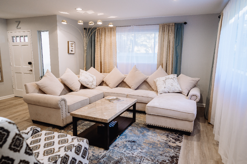 North Hollywood Townhome: 11153 Morrison St