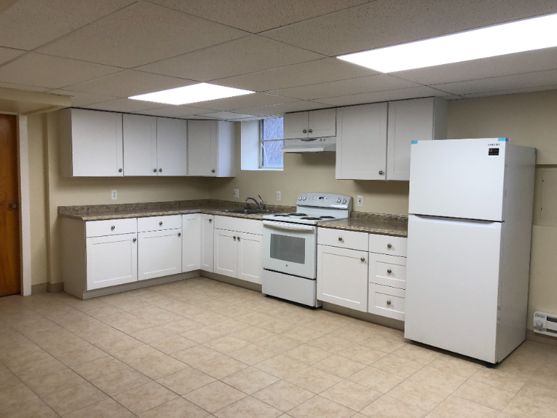 Yale Apartment: 420 North St