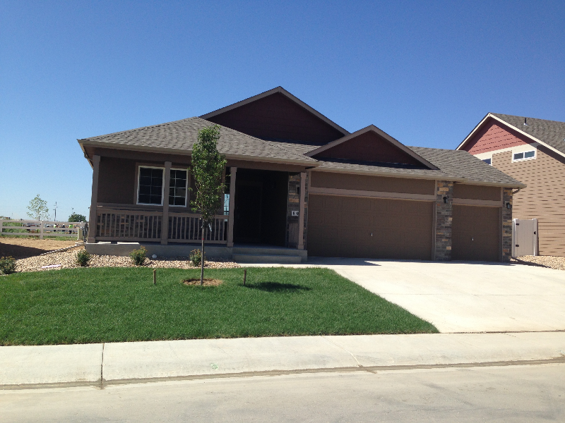 Windsor House: 805 LakeBrook CT