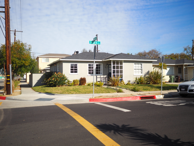 Hawthorne House: 5347 W 138th St