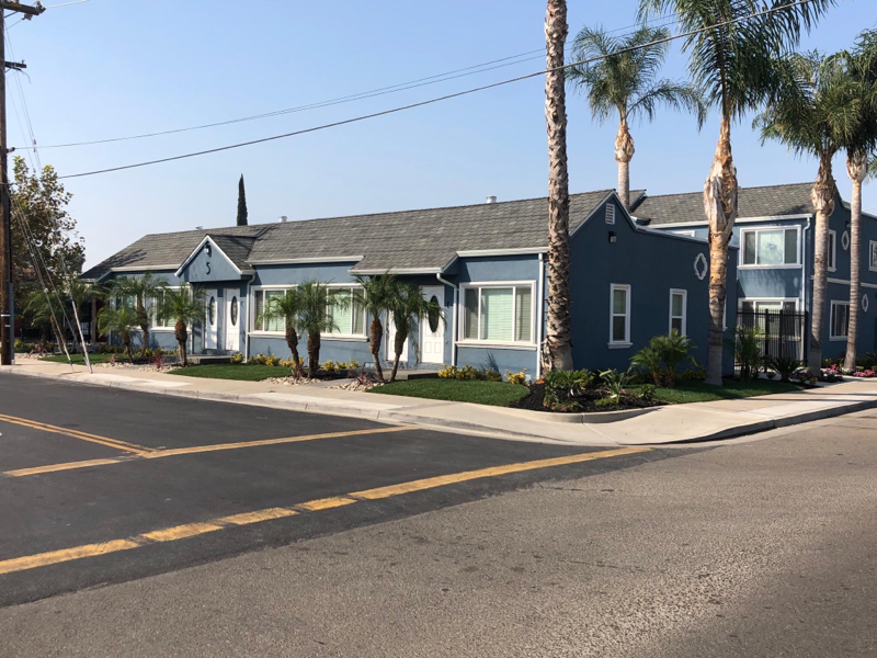 Tracy Apartment: 5 W Carlton Way