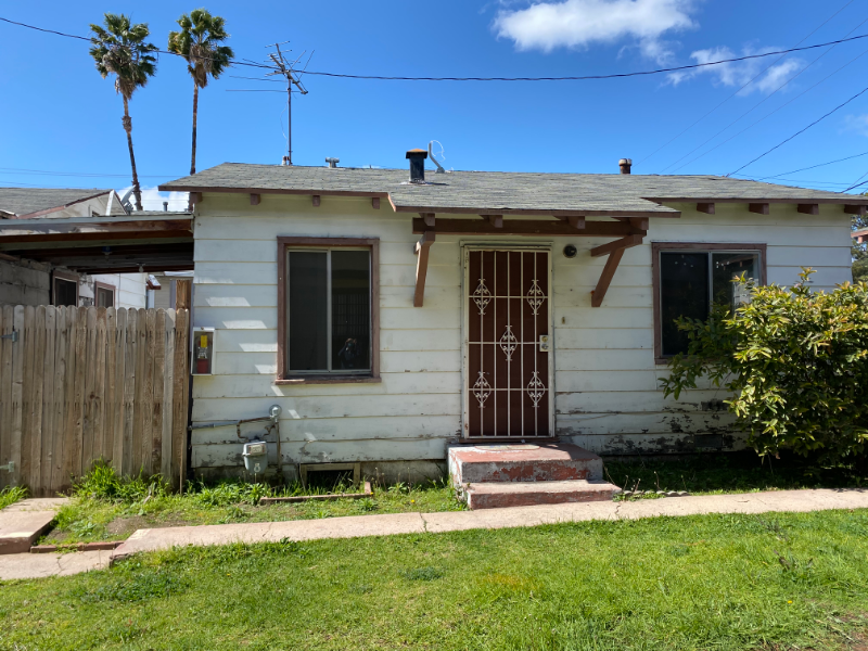 Alhambra Multiplex: 1819 Cedar Street