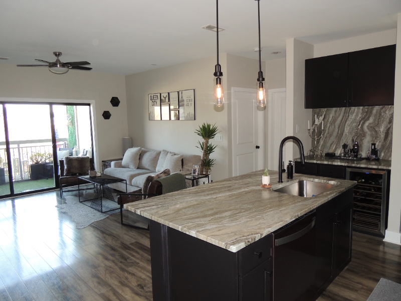 Charlotte Condo: 630 Calvert Street