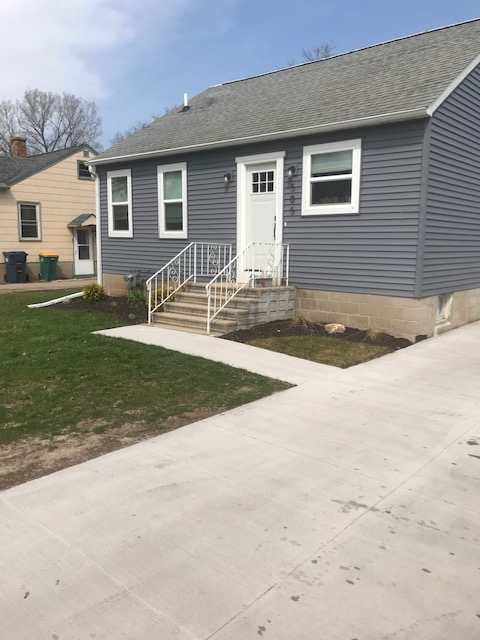 Fond Du Lac House: 505 E Johnson St