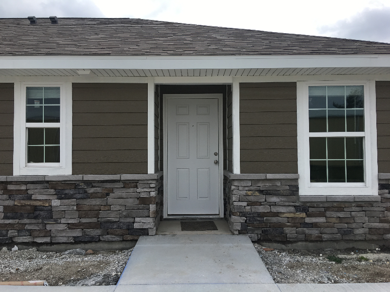 Carthage Apartment: 2205 S Main