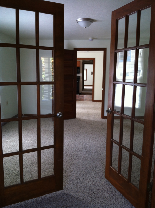 Oil City Apartment: 304 Central Ave 16301