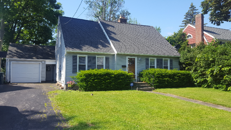 Rochester House: 35 Westmoreland Drive