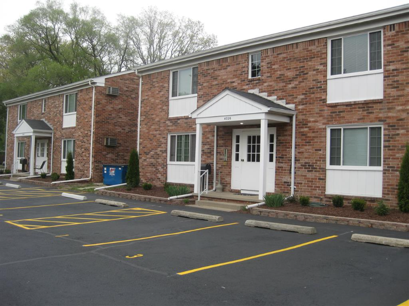 Toledo Apartment: 4030 Elmhurst Road