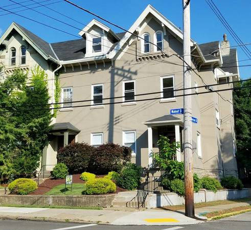 Pittsburgh Apartment: 6202 walnut street