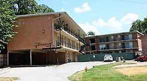 Tulsa Apartment: 1611 Riverside Dr