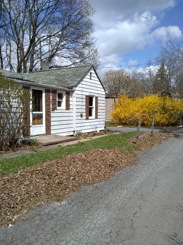 State College House: 1023 Harley Alley