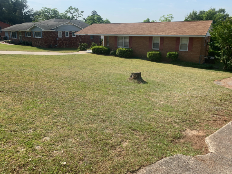 Augusta House: 2144 Kelly St