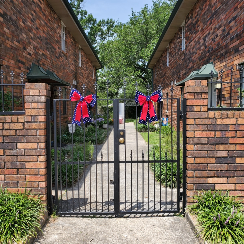 Harahan Townhome: 1532 Hickory Ave