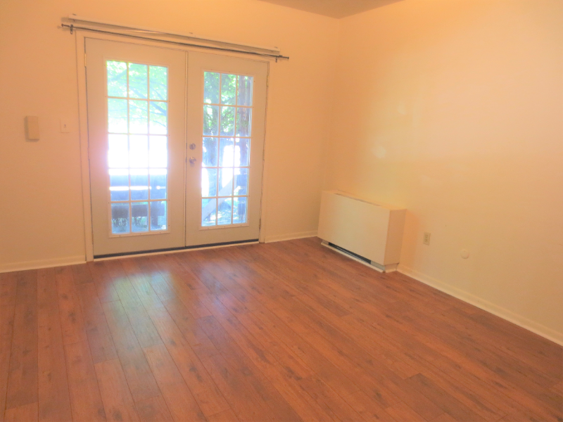Pittsburgh Apartment: 6350 Forward Ave