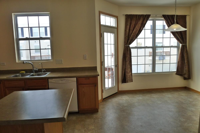 Round Lake Townhome: 1577 Turtle Creek Lane