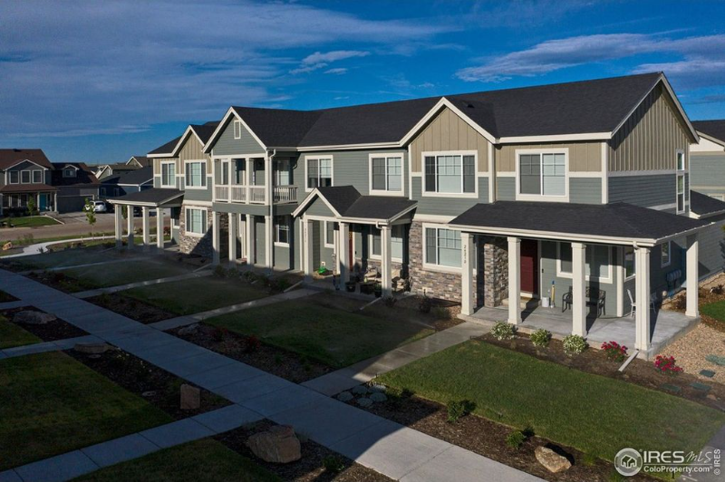 Milliken Townhome: 2641 E. Stage Coach Dr.