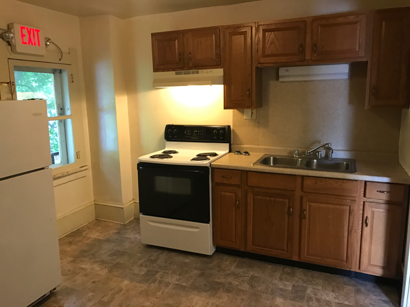 Bellefonte Apartment: 239 N Thomas St 3A