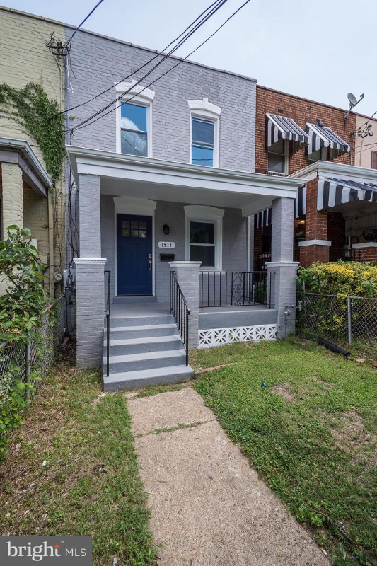 Washington Townhome: 1510 Howard Rd SE