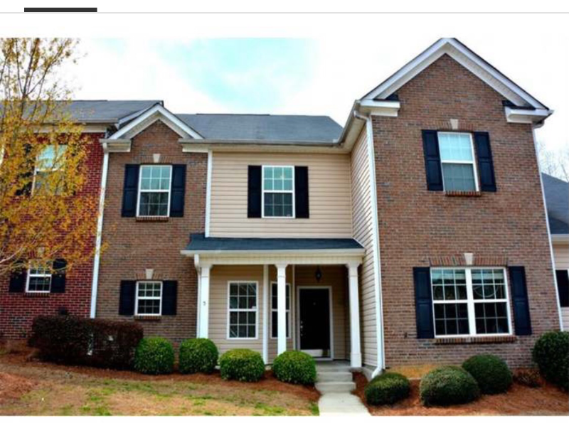 Carrollton Townhome: 141 Millpond Xing