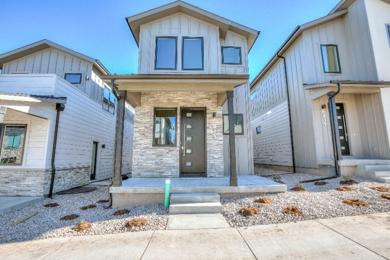Fort Collins Townhome: 819 Cherokee Drive