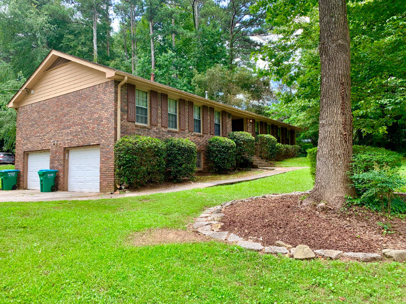 Lilburn Multiplex: 4862 Valley Dale Dr.