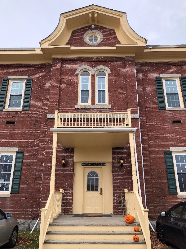Searsport Apartment: 27 Mount Ephraim Rd