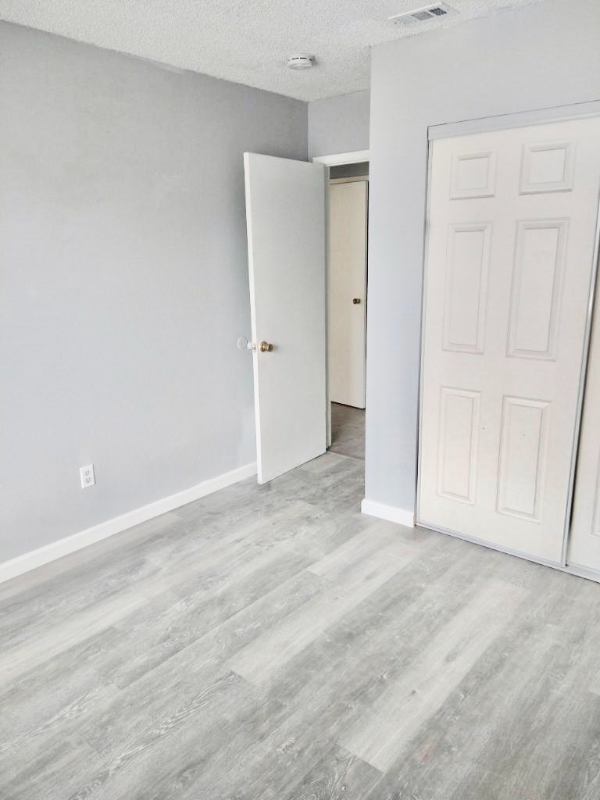 Highland Condo: 3500 Rainbow Ln