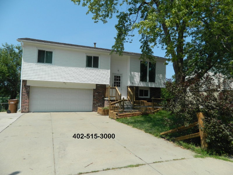 Omaha House: 5128 Edinburgh St