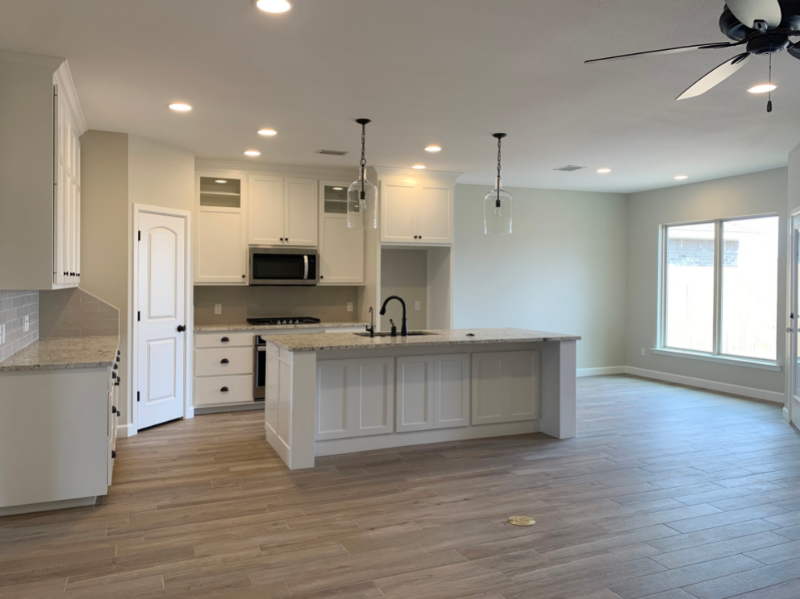 Midland House: 1314 Solomon Ln