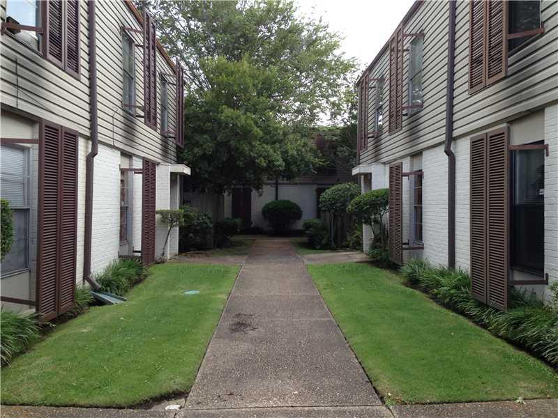 Metairie Condo: 1140 Lake Ave
