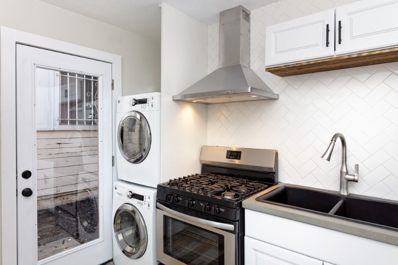 OAKLAND Apartment: 1915 Linden Street