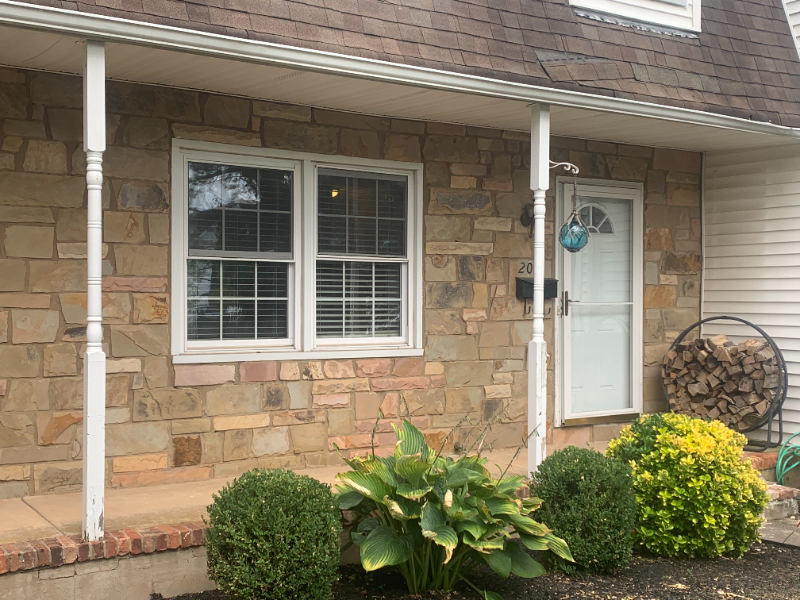 Hillsborough Townhome: 204 Columbia Cmn