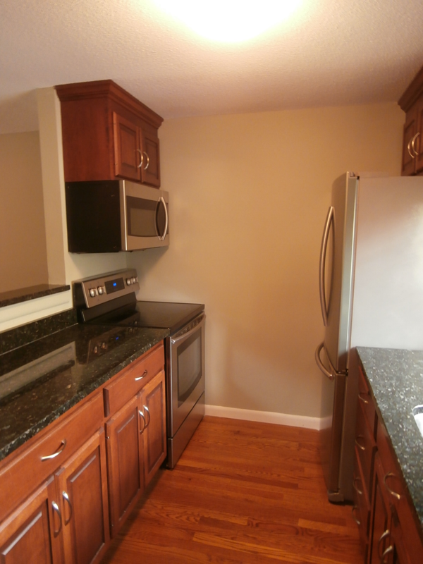 West Hartford Apartment: 42 N. Main St.