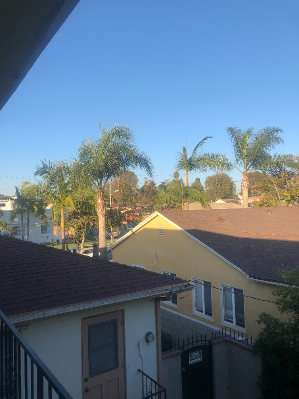 Inglewood Apartment: 504 W Hillsdale St