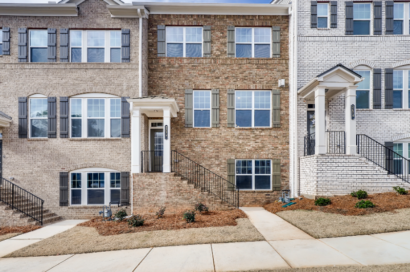 Atlanta Townhome: 2477 Georgetown Ave