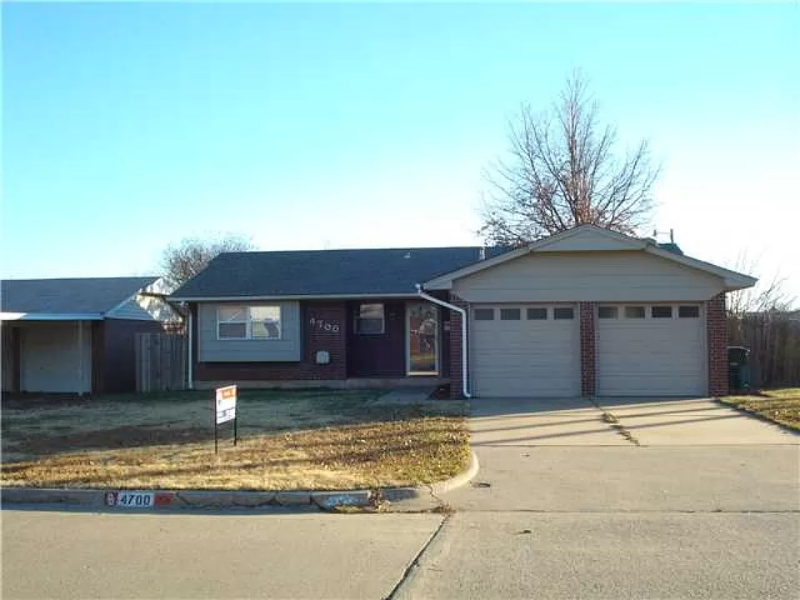 Oklahoma City House: 4700 SE 42nd St